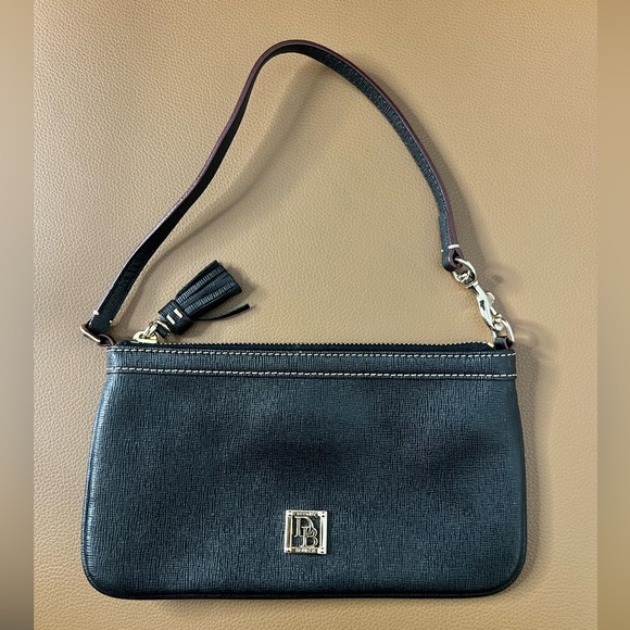 Dooney & Bourke Black Leather Wristlet - Picture 8 of 10